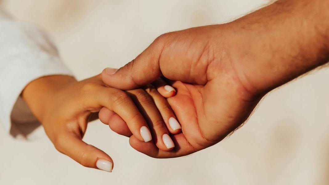 Essential Oils for Fertility: Can They Boost Your Chances of Conception? - Elliotti