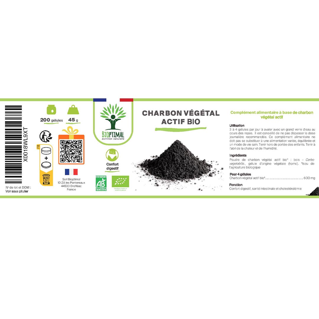 A product label for 'Bioptimal Charbon Végétal Actif Bio' showing a black powder product, featuring a barcode, QR code, green logos, and French text on a white background.