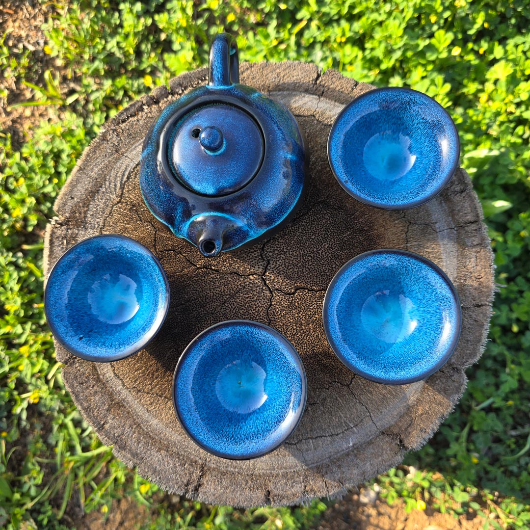 AW Artisan Traditional Chinese Ceramic Teapot Set - Blue Tones, 200ml - Elliotti