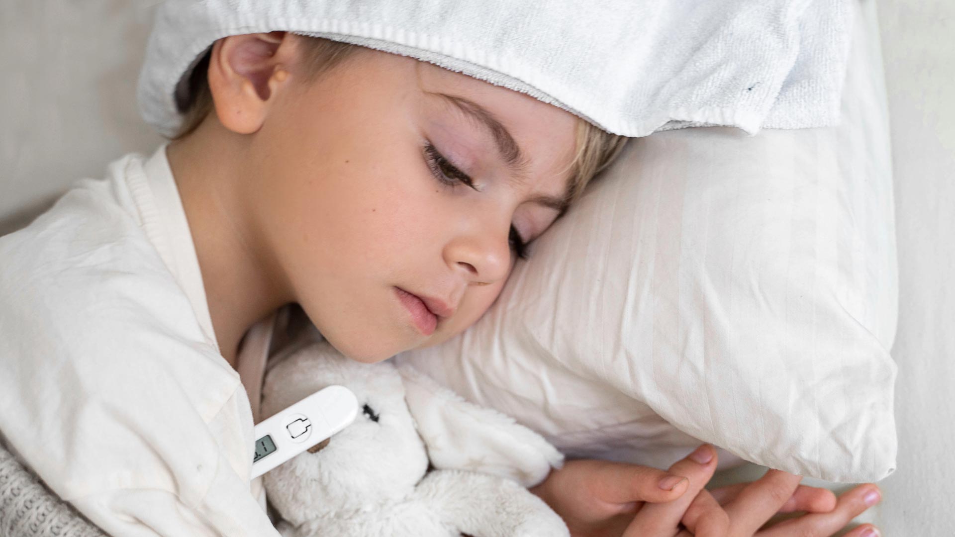 How to use a Hot or Cold Compress with Essential Oils?