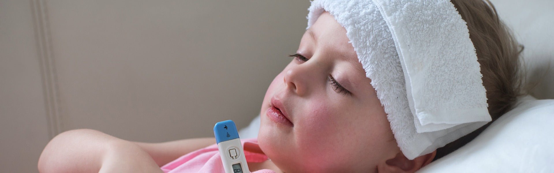 How to use a Hot or Cold Compress with Essential Oils? - Elliotti