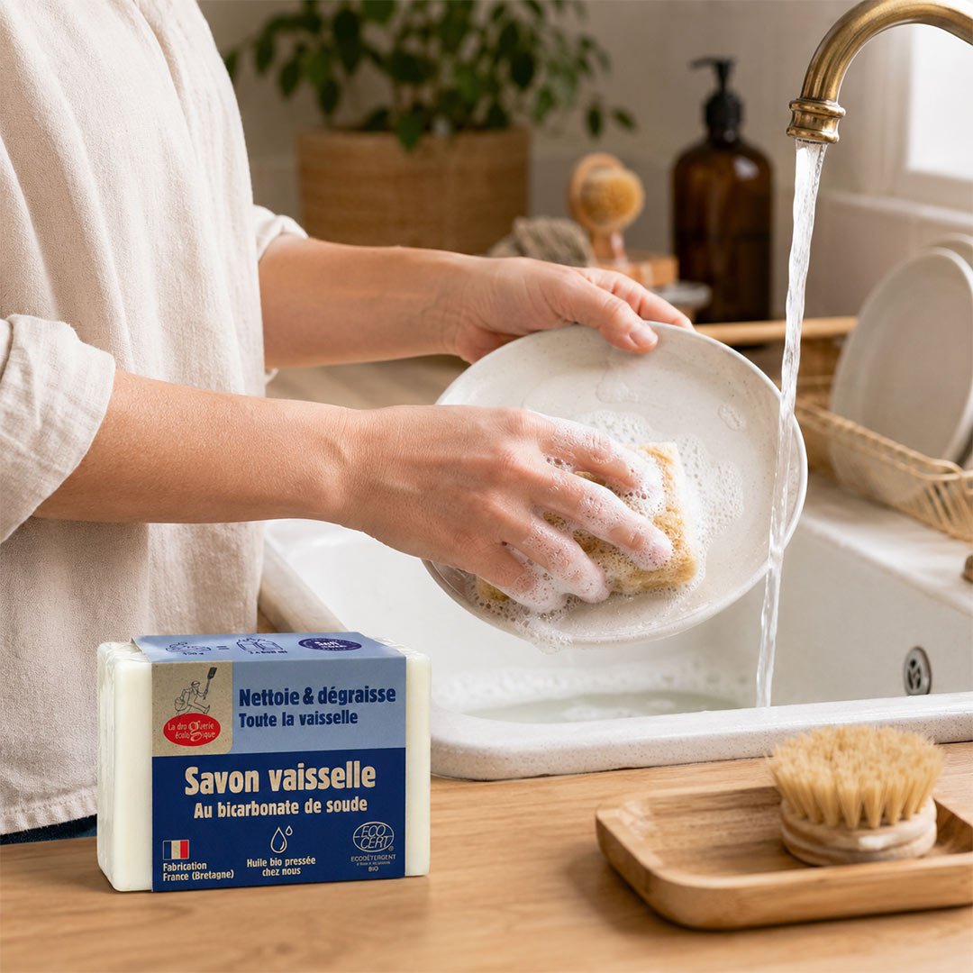 La Droguerie Ecologique - ECODIS Dishwashing Soap with Baking Soda, 150g - Elliotti