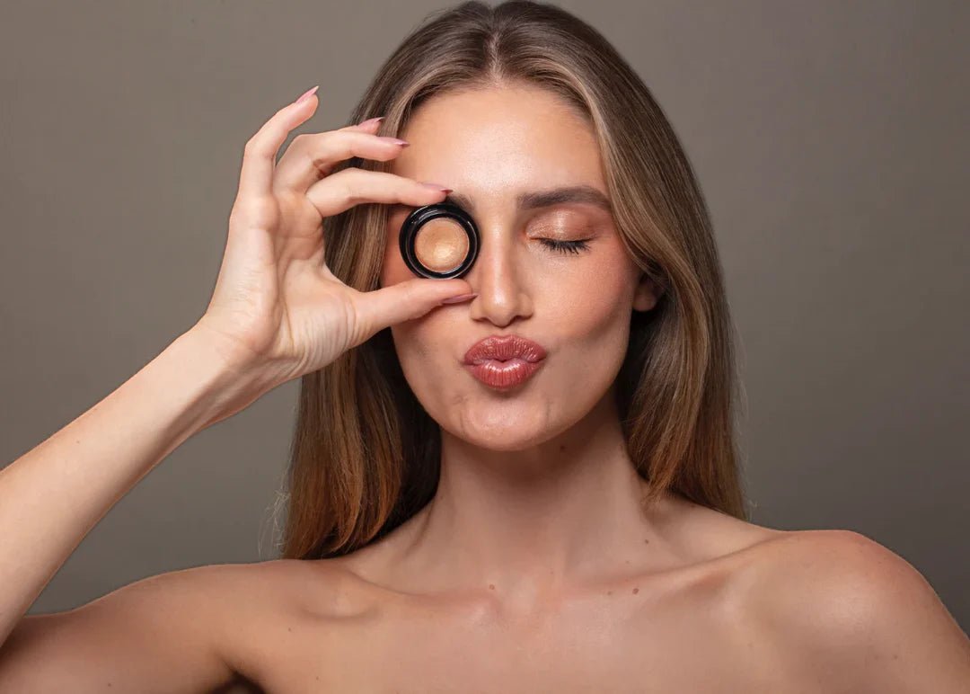 Baims Natural Makeup Highlighter Pressed Powder 10 Warm & Glow* - Elliotti